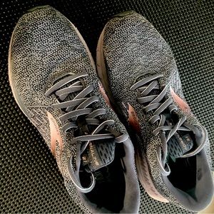 Women’s size 11 brooks running shoes